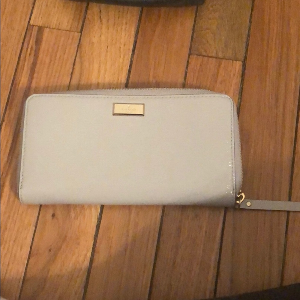 Kate spade wallet never used
